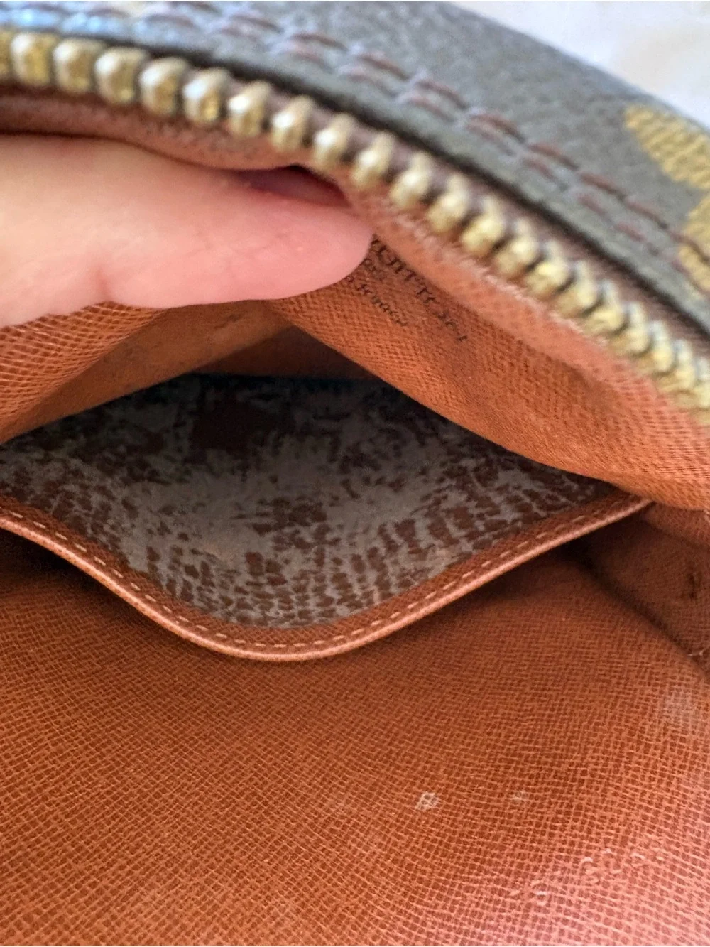 Vintage Louis Vuitton Monogram Danube 21 Crossbody Bag SL8905 - Picture 13 of 13